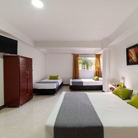 Ayenda 1234 Imperio 70 Hotel Medellín Eksteriør billede